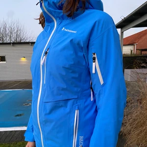 Peak Performance Skidjacka - Peak skidjacka i storlek S! Fint skick. 