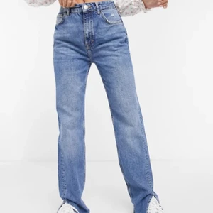 JEANS MED SLITS - helt slutsålda från asos i storlek S, skriv PM för mer bilder