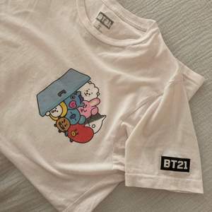 Cute Official merch Bt21/BTS T-Shirt. DM for more pictures. Print naturally a little faded but I think it’s cuter that way!