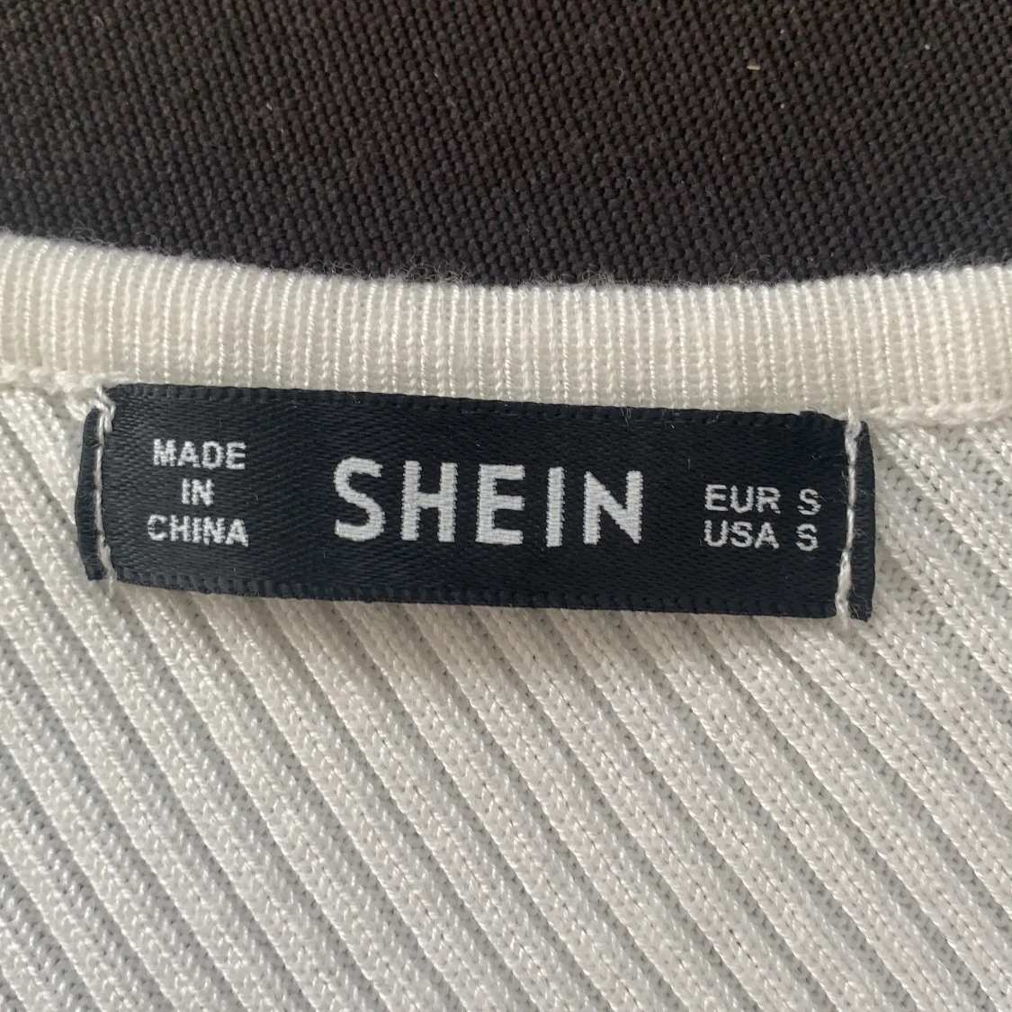 Snygg sommar/vår tröja - 91