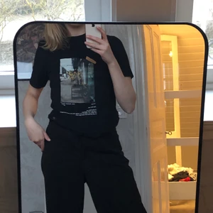 Mango - Köpte denna tröjan i Rom förra året inte använd ngn gång!