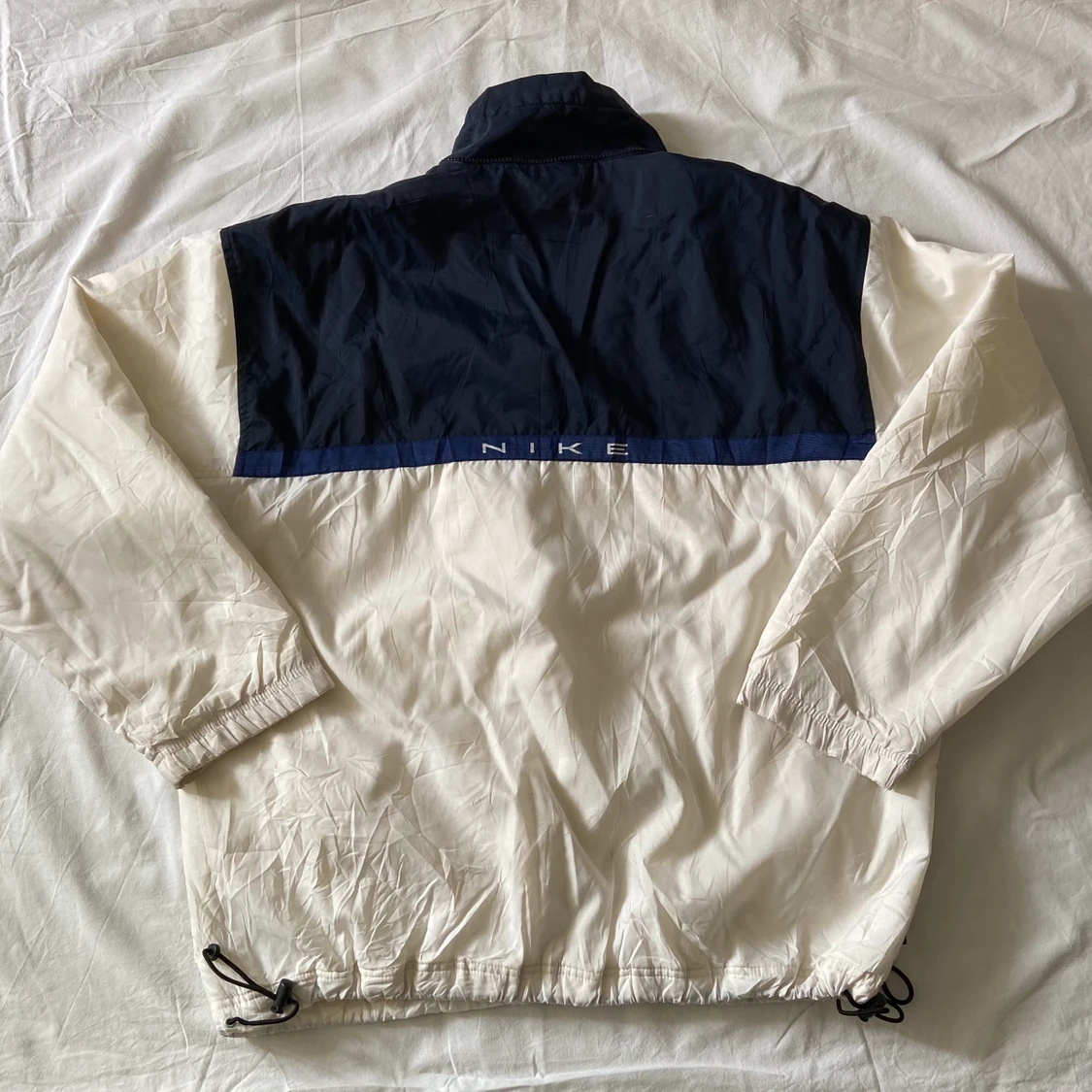 Nike jacka i storlek L - 90