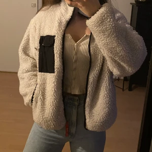 Pull and bear jacka  - Storlek s