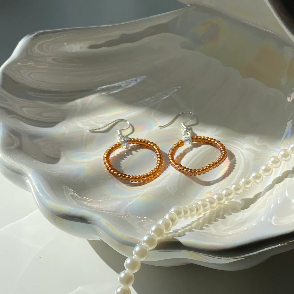 egentillverkade örhängen