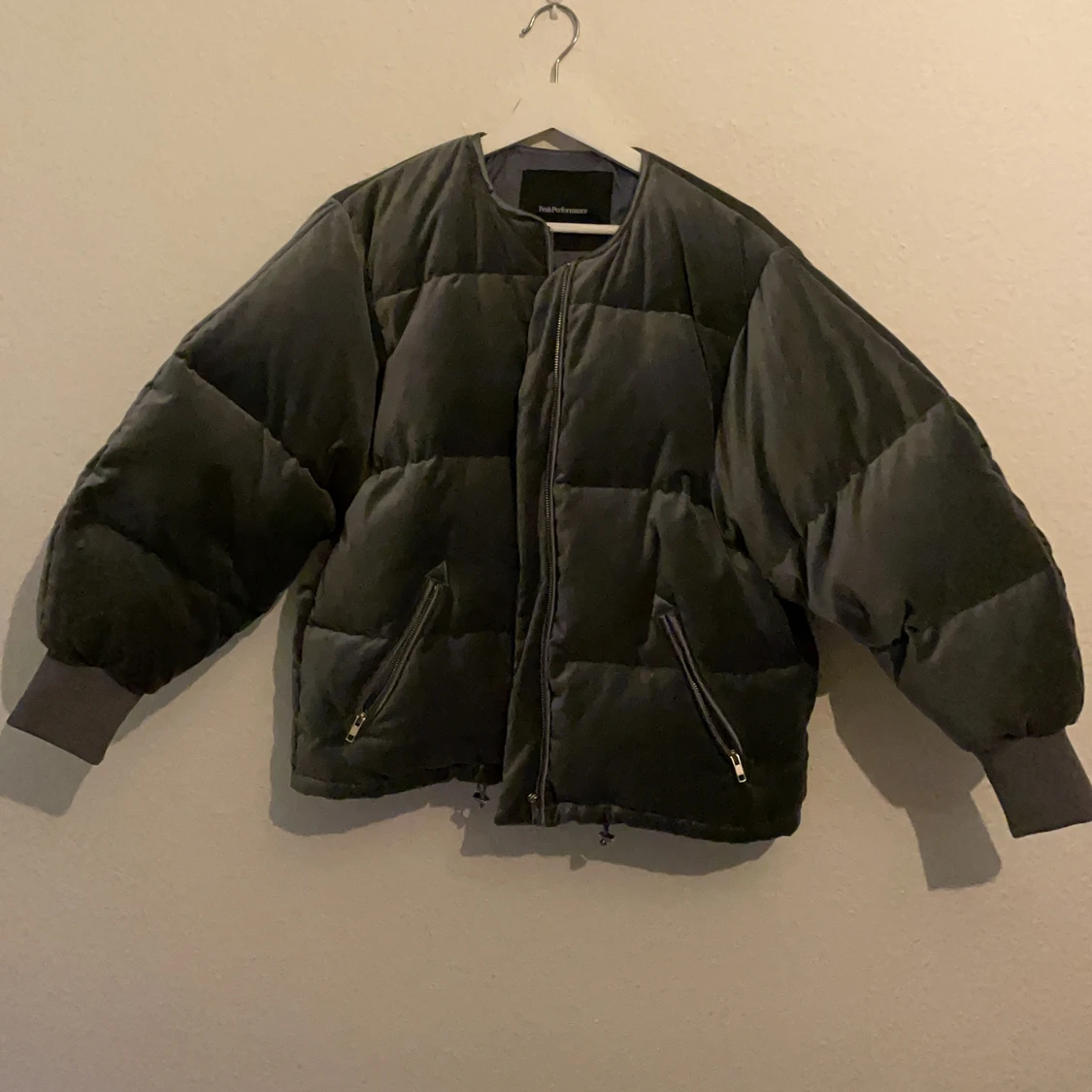 Peak performance puffer jacka dam