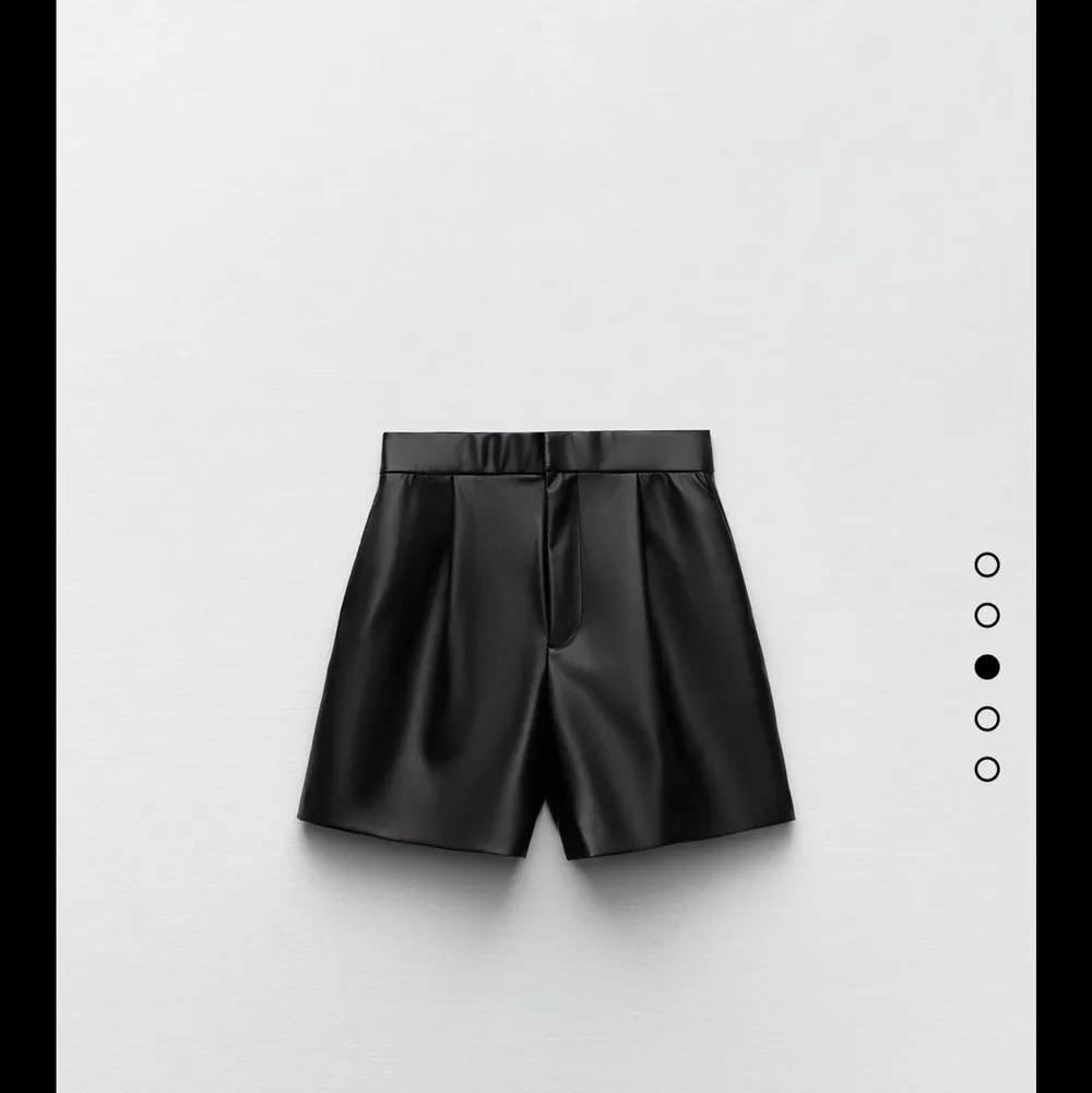 Superfina skinn shorts 💗. Shorts.