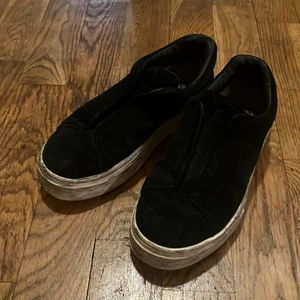 Eytys  - Svarta eytys 