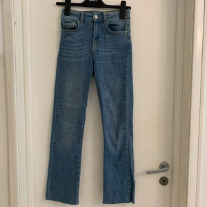 Jeans - Jeans i storlek 34