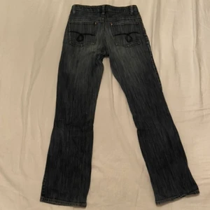 Bootcut jeans - Snygga Bootcut jeans, ganska mörka. Från ”street one” storlek 28 passar nån med storlek S ish