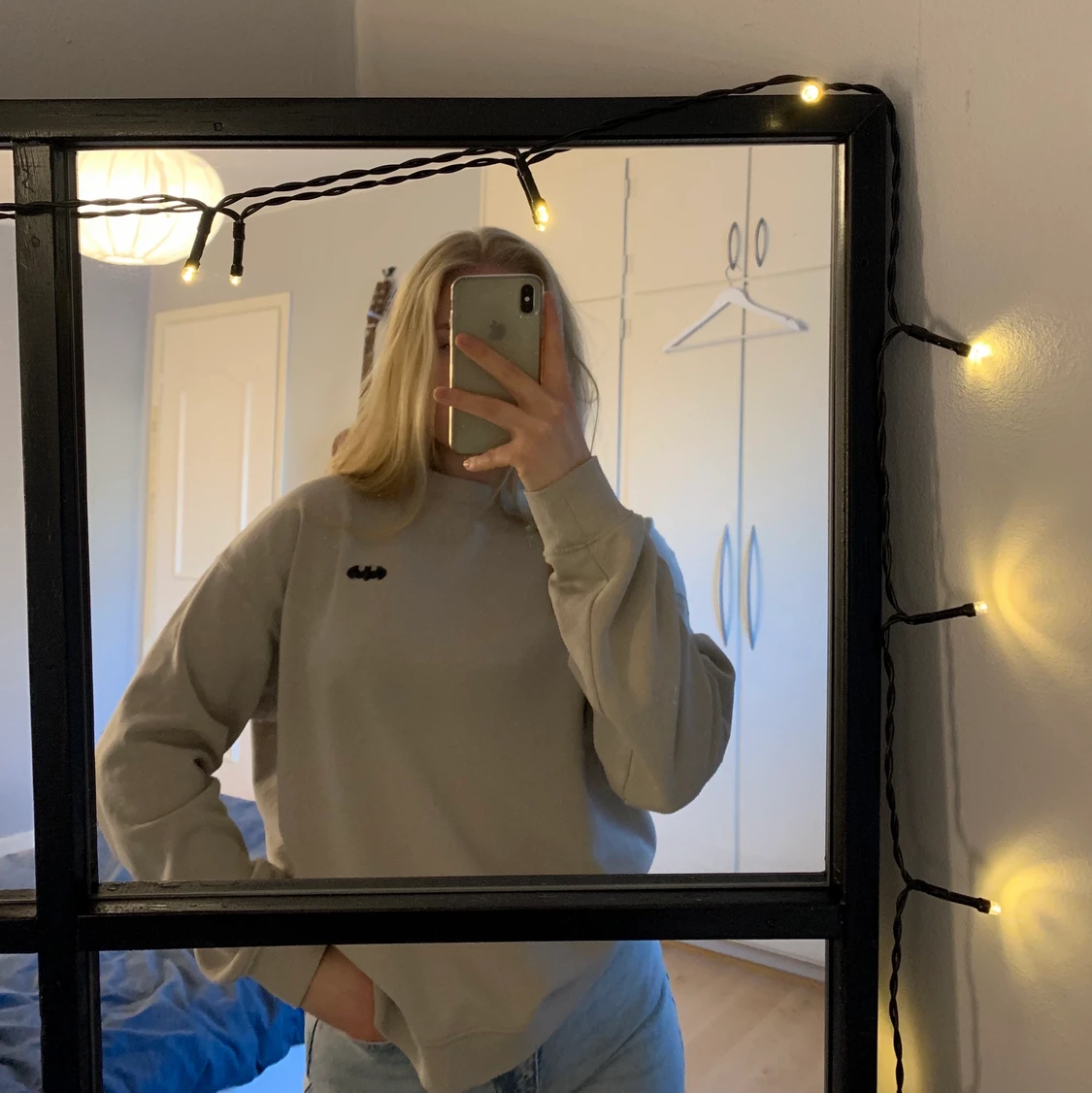 Beige långärmad tröja 