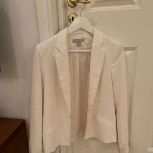 Vit kavaj - Snygg vit kavaj!