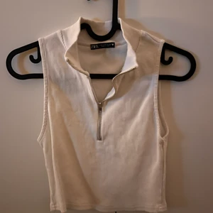 Oanvänd topp från Zara - Oanvänd från Zara