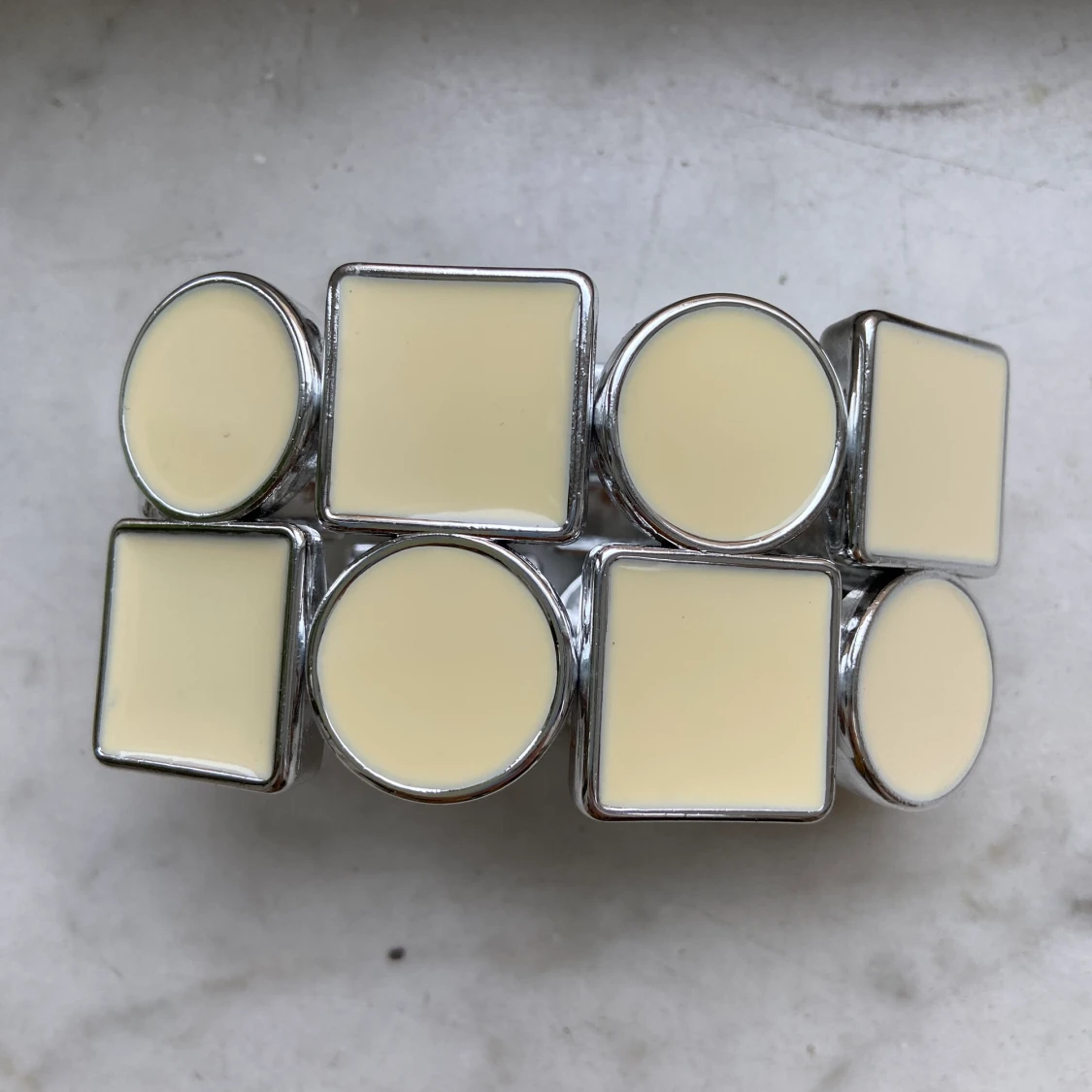 Chunky armband i vitt och silver  - 90