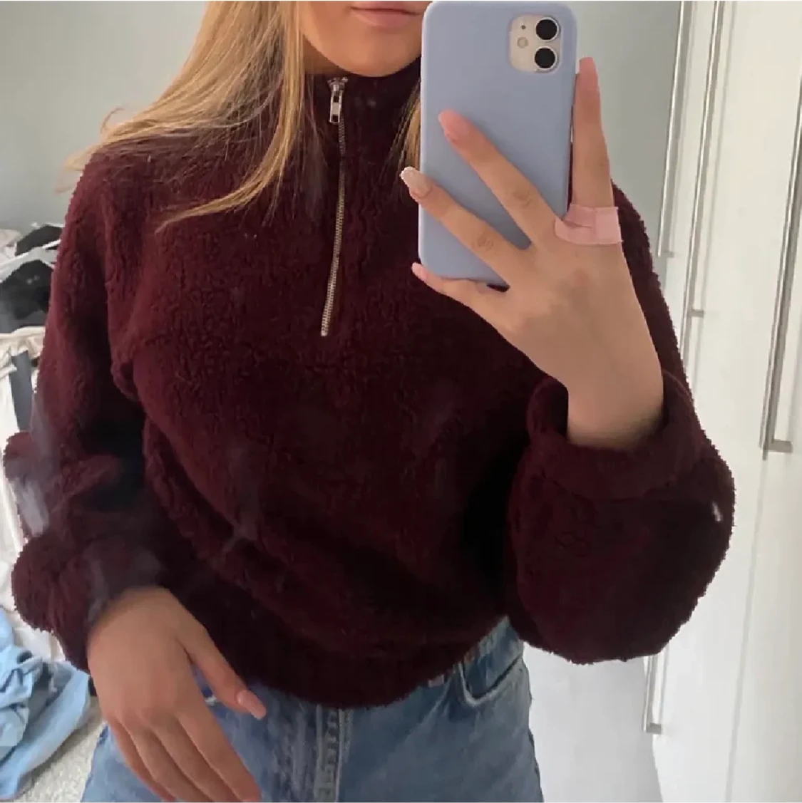 Vinröd tröja  - 90