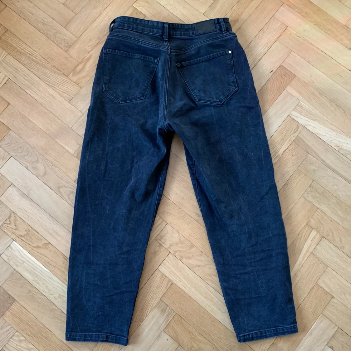 cropped svarta jeans - 90