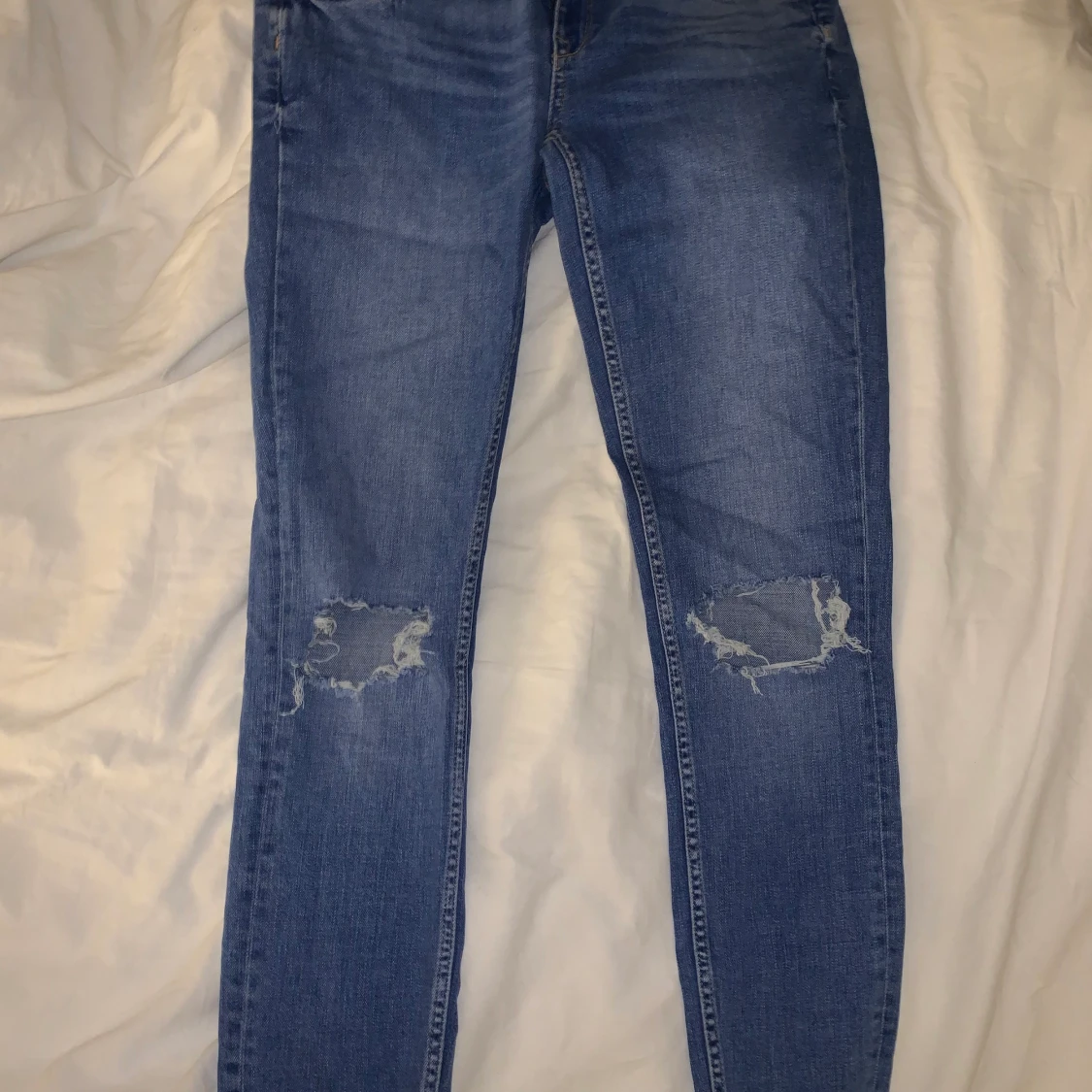 Jeans från gina tricot - 90
