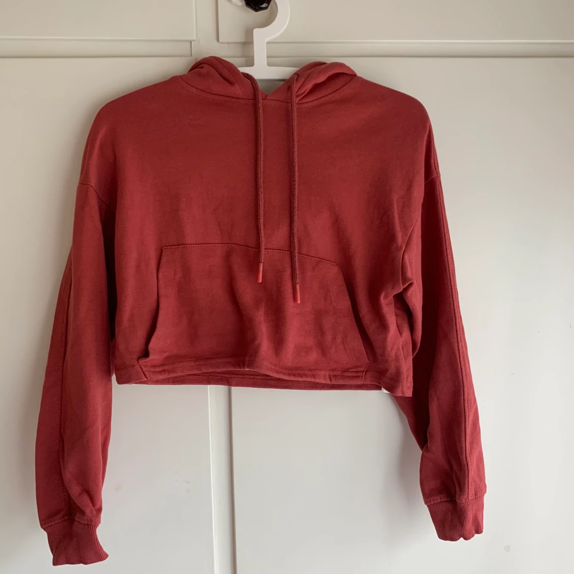 Gammelrosa cropped hoodie