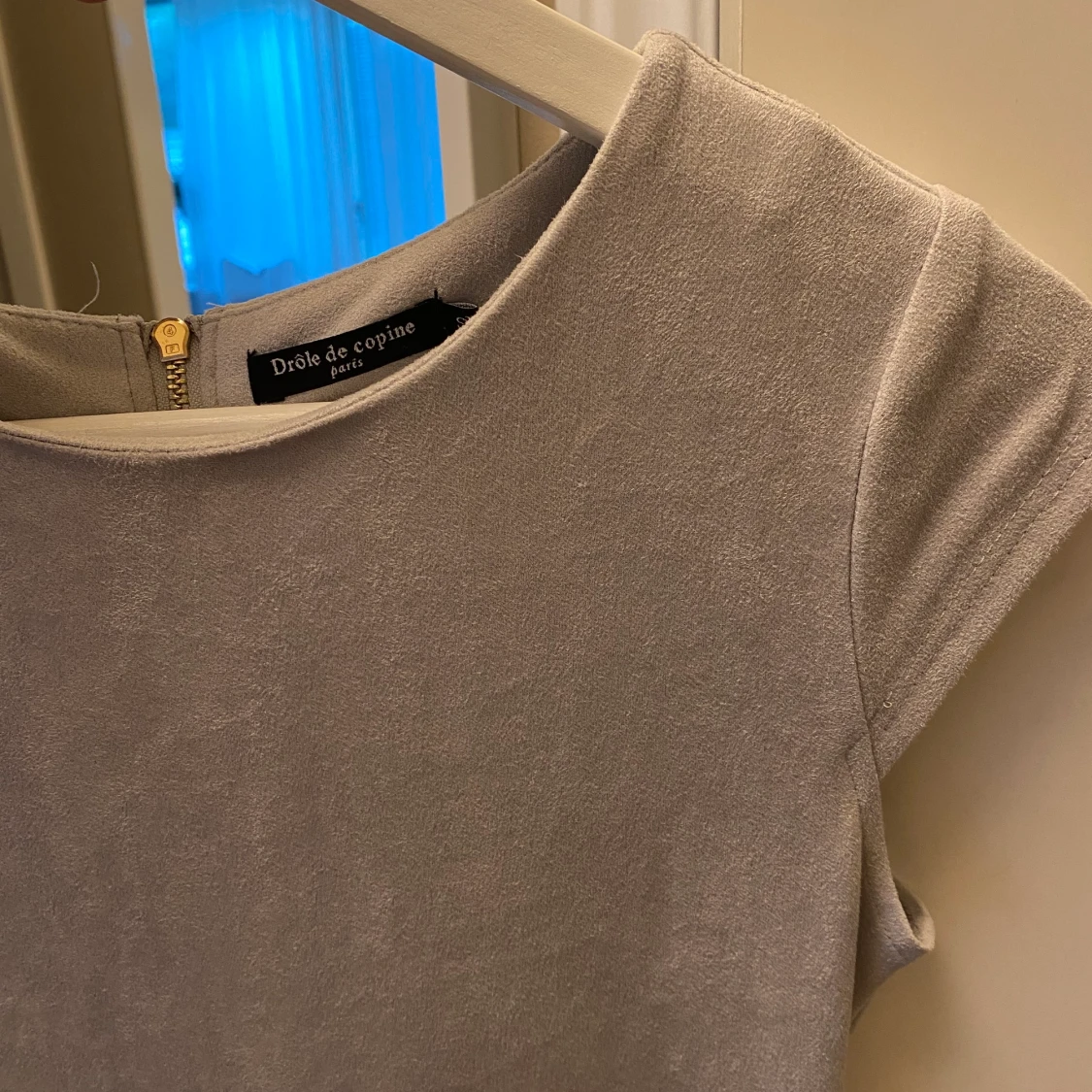 Figursydd klänning - 91