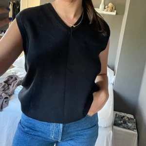 Väst - Passar mig som har storlek S. 