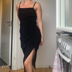 Zara svart långklänning  - Bra skick, endast använd en gång. 💖💖💖