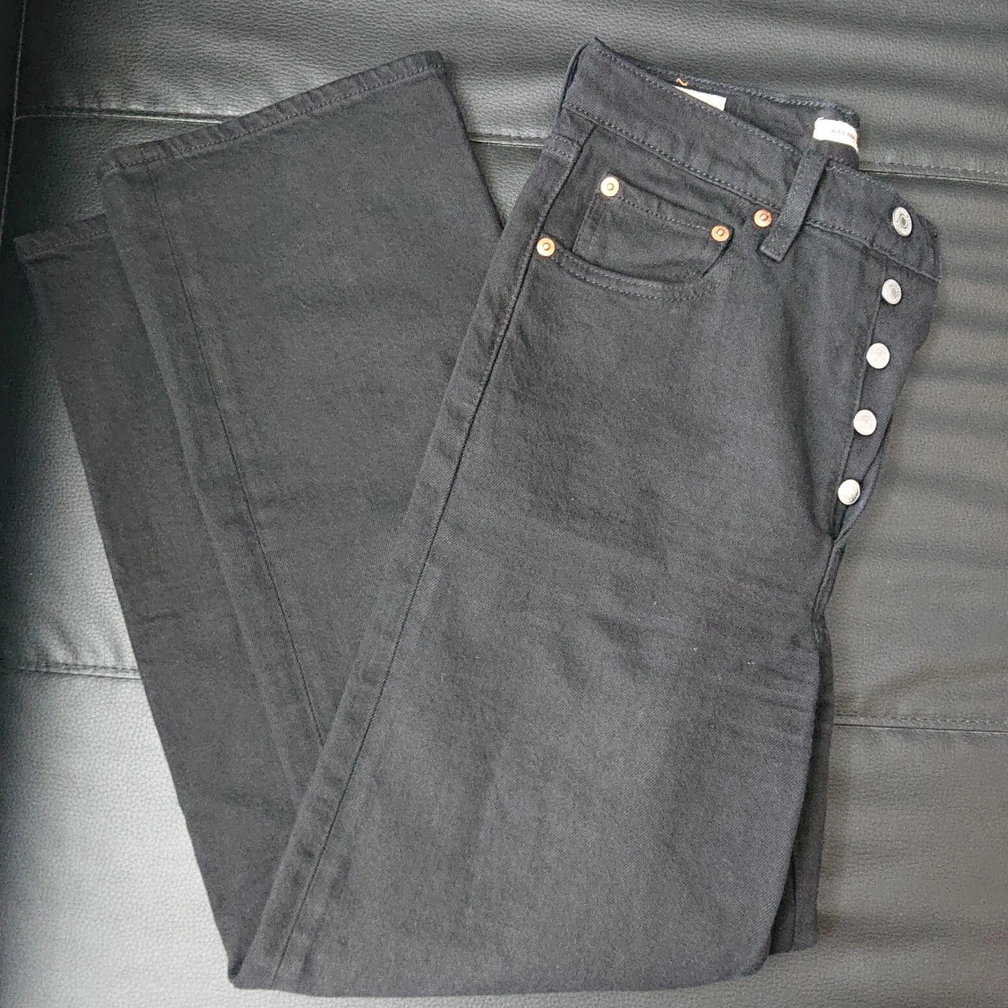 Officiell Levis Ribcage Straight 27  - 90