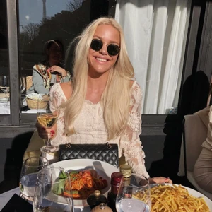 Spetstopp från Nelly - Topp i spets från Nelly, i storlek 34, bild lånad från Moa Mattsson 💗