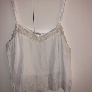 Linne  - Linne som är avklippt hemma Stl L 20kr 