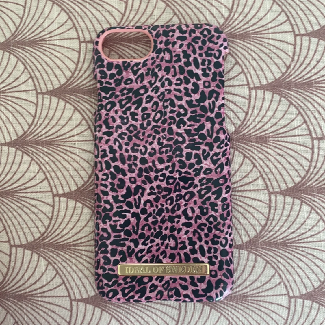 Ideal of Sweden skal