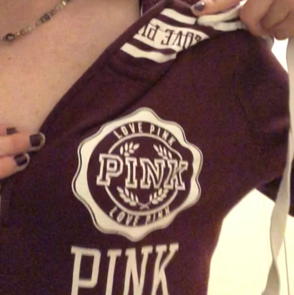 VICTORIA SECRET PINK vinröd hoodie - 90