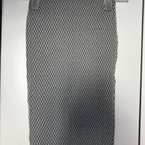 Mönstrad kjol  - Högmidjad pennkjol. Stretch. Inklusive frakt