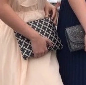 Marlene birger clutch  - Jättefint skick och endast använd ett fåtal gånger, band medföljer! 