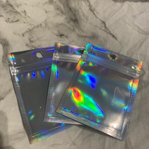 Påse - Små fina påsar som man kan ha tex smycken i 💍 7kr st eller 50kr för 10 st💿