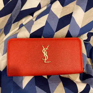 Fejk YSL plånbok orange 