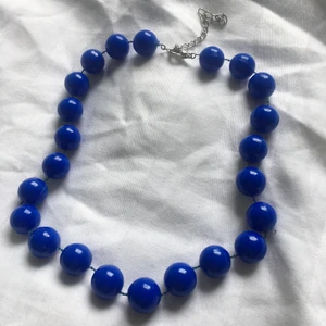 Halsband 🔵 - Som nytt 🔵