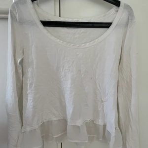 Vit topp  - Vit topp från lager 157 i storlek s samt använd få tal gånger 