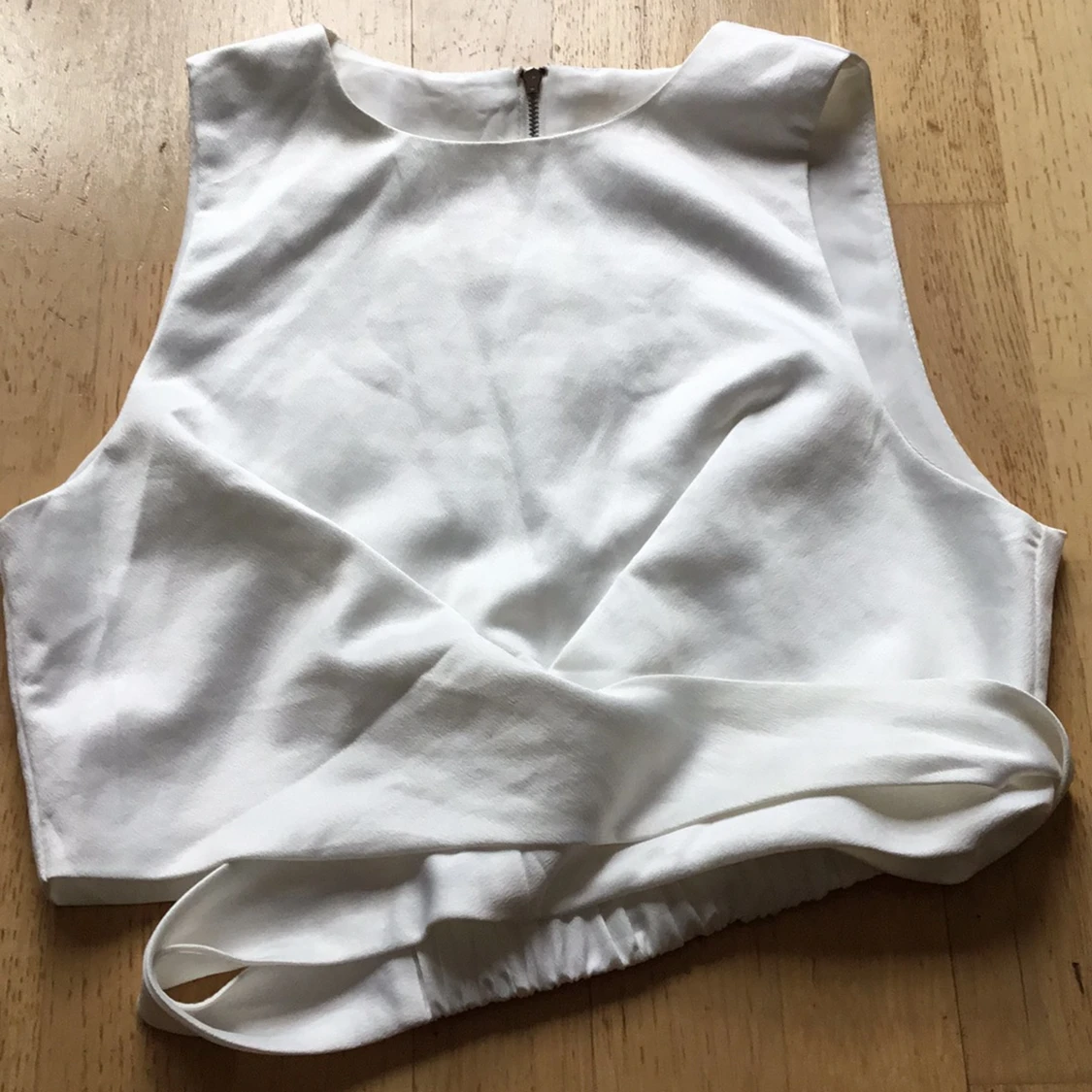 En söt vit kropp topp - 90