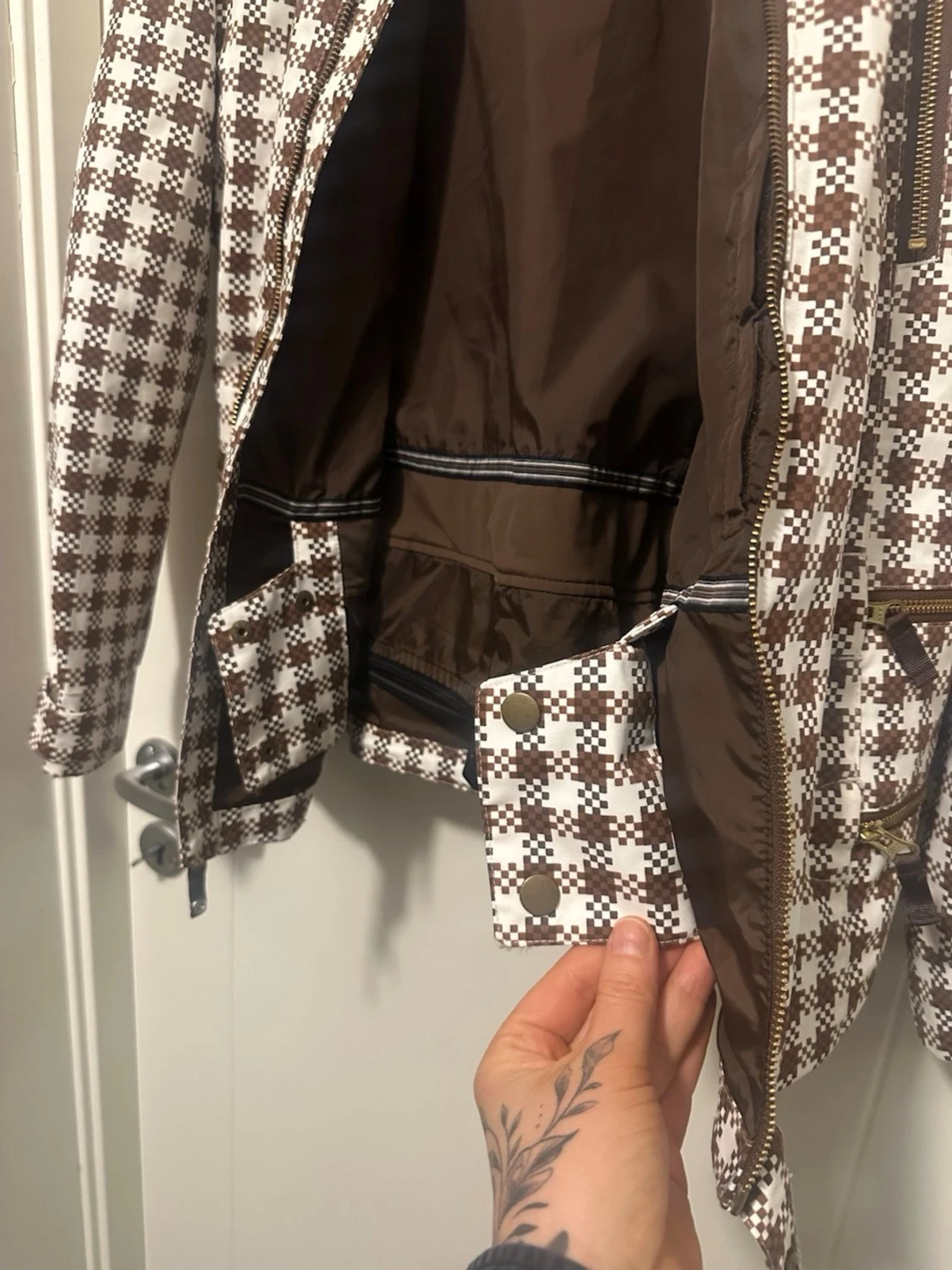 Burton Skid- & Snowboardjacka, stl L - 5