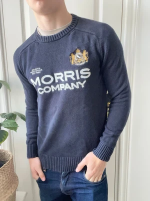 Morris tröja  - Morris tröja, Inga defekter! Modellen i bilderna är 180 cm 75 kg och bär Storlek M , Kom med frågor! 🌟 (Kan gå ned i pris vid köp av paket 😉) 