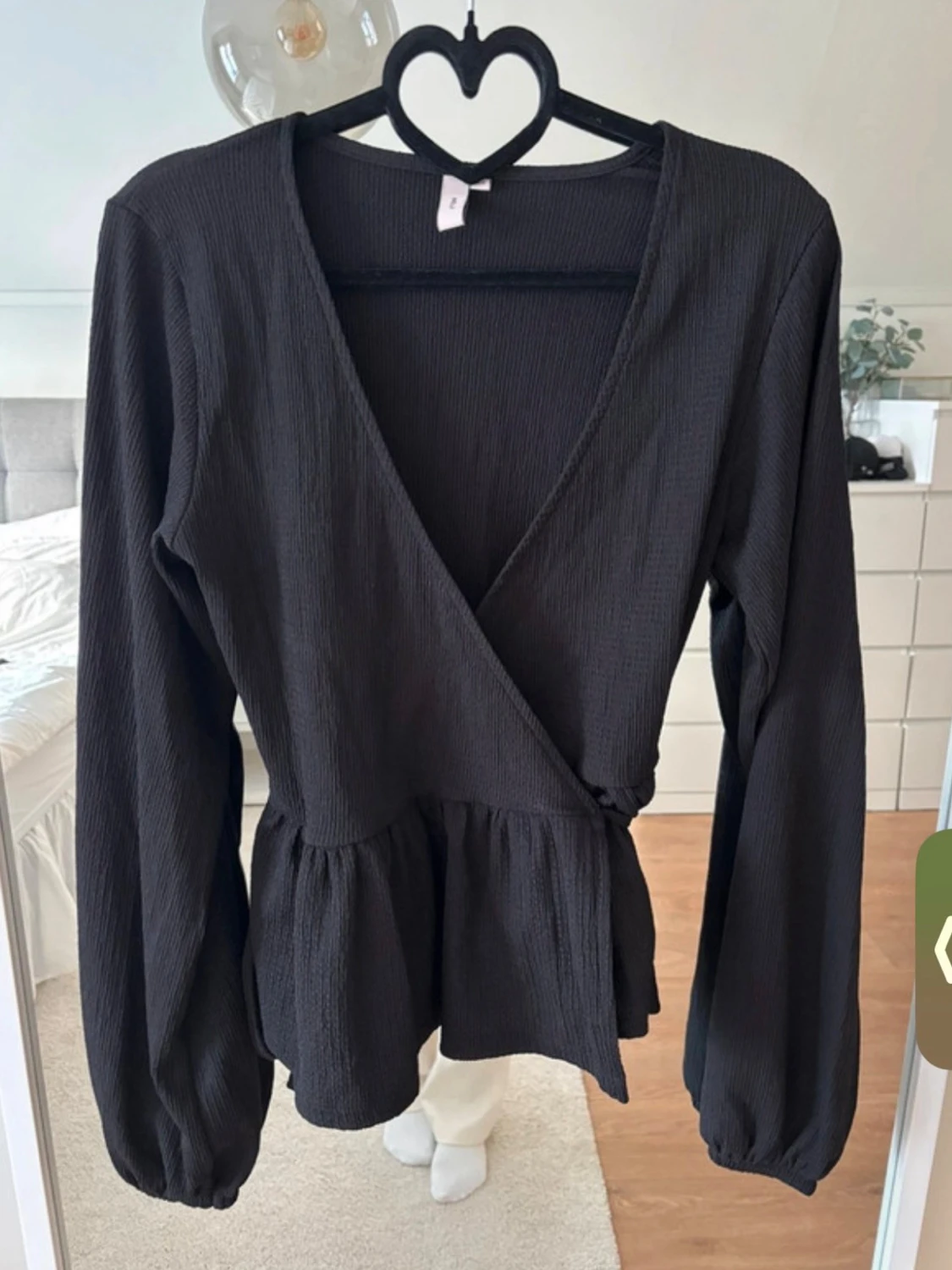 Svart omlottblus  - 1