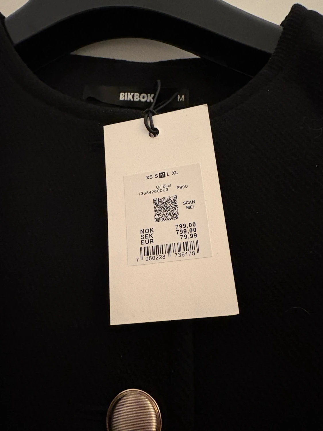 Svart kort kavaj med silverknappar oanvänd  - 2