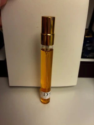 Dior tobacolor - 10 ml av dior tobacolor. Säljer för att jag inte diggar den. 