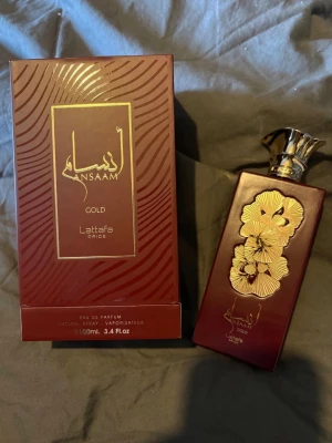 Lattafa Pride Ansaam Gold Parfym - Exklusiv parfym från Lattafa Pride, Ansaam Gold. 100ml och aldrig använd!!