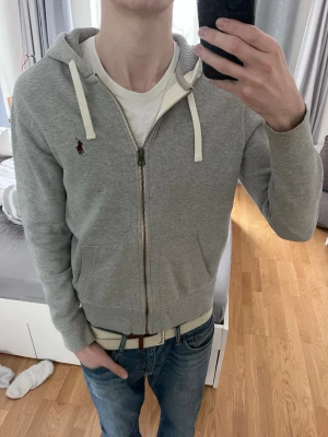 Zip hoodie från Ralph Lauren - Snygg zip hoodie från Ralph Lauren | Storlek M | Mycket bra skick✅|