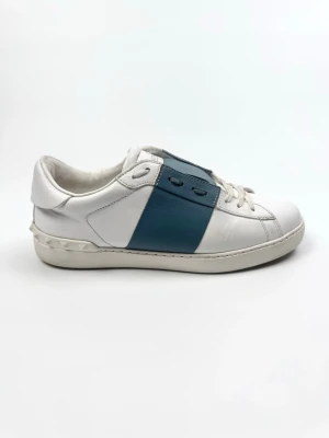 Valentino open - Valentino Garavani Open sneakers. Storlek 41. Skick 9/10. Nypris ca 7700kr. 100% autentiska.