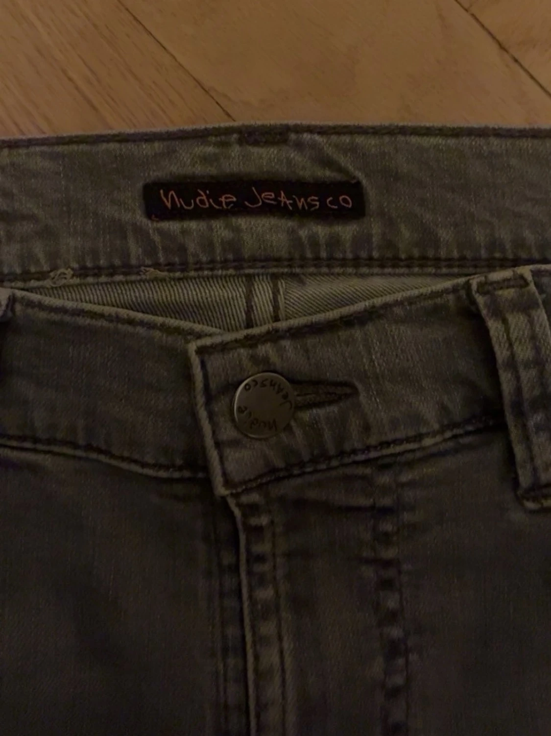 Gråa nudie jeans - 2