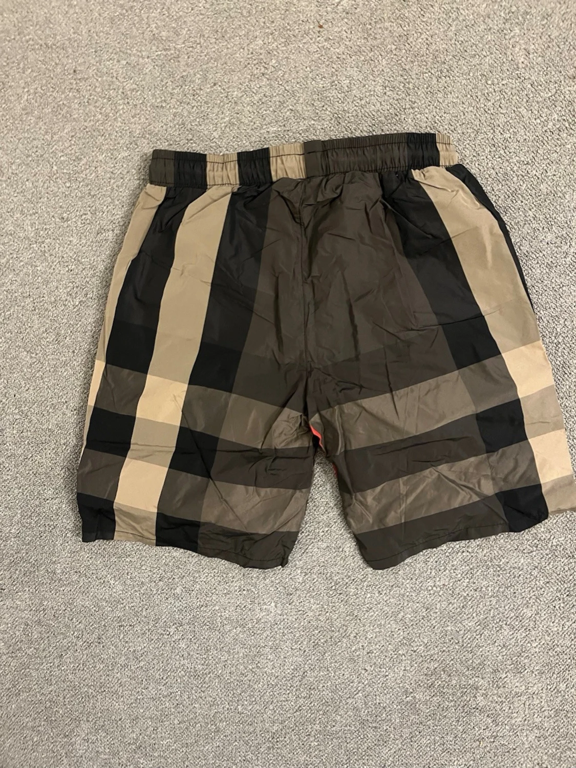 Rutig shorts med snörning från Burberry - 1
