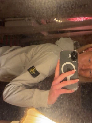 Stone island hoodie - Så cool Stone Island hoodie i storlek xs, (164) bra skick! Ljusblå