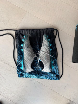 Nike Hypervenom Phantom fotbollsskor - Använda phantom hydra, skicka gärna pris förslag!!