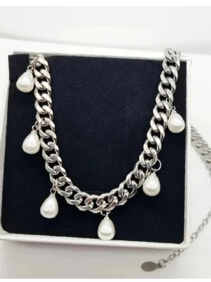 Högkvalitativt halsband med pärlor  - Kedjetjocklek-8,3mm .Nickelfri. Högkvalitativt rostfritt stål 316 .#36
