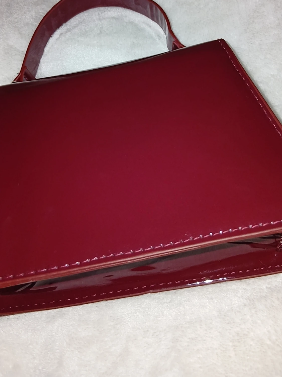 Röd lackad handväska med topphandtag - 2